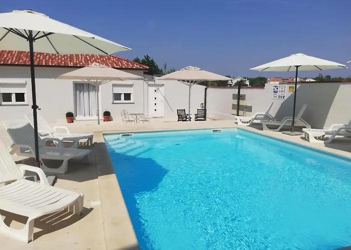 M. Ilesh 아파트 자톤